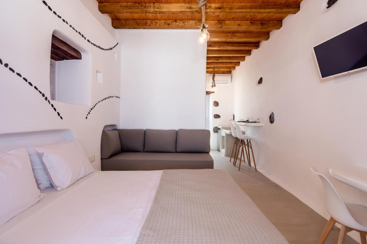 Plaka Suites Esterno foto