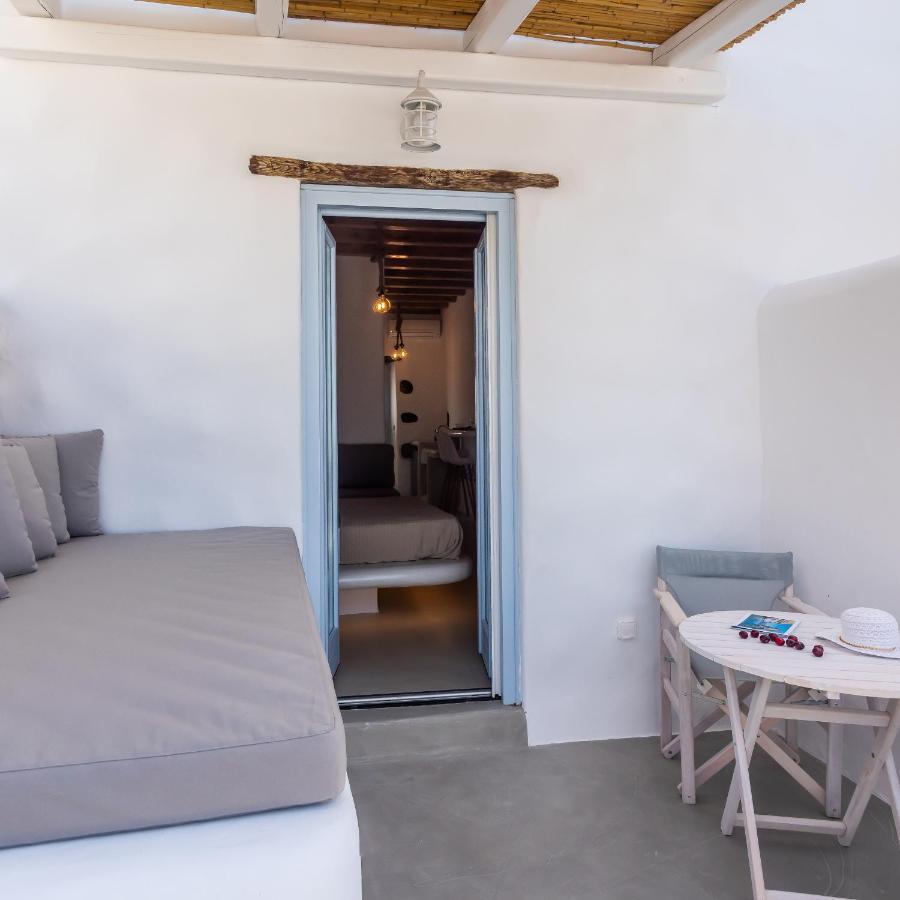 Plaka Suites Esterno foto