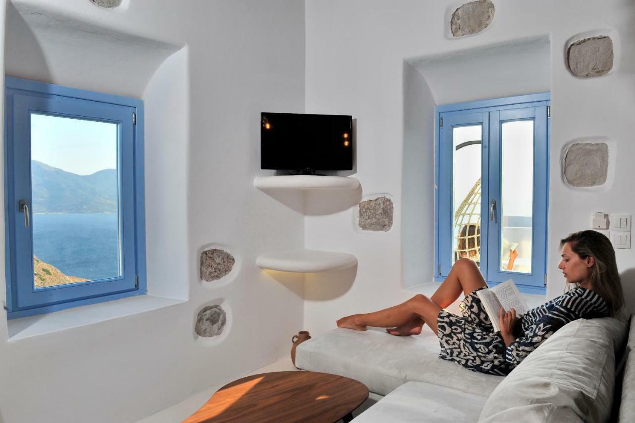 Plaka Suites Esterno foto