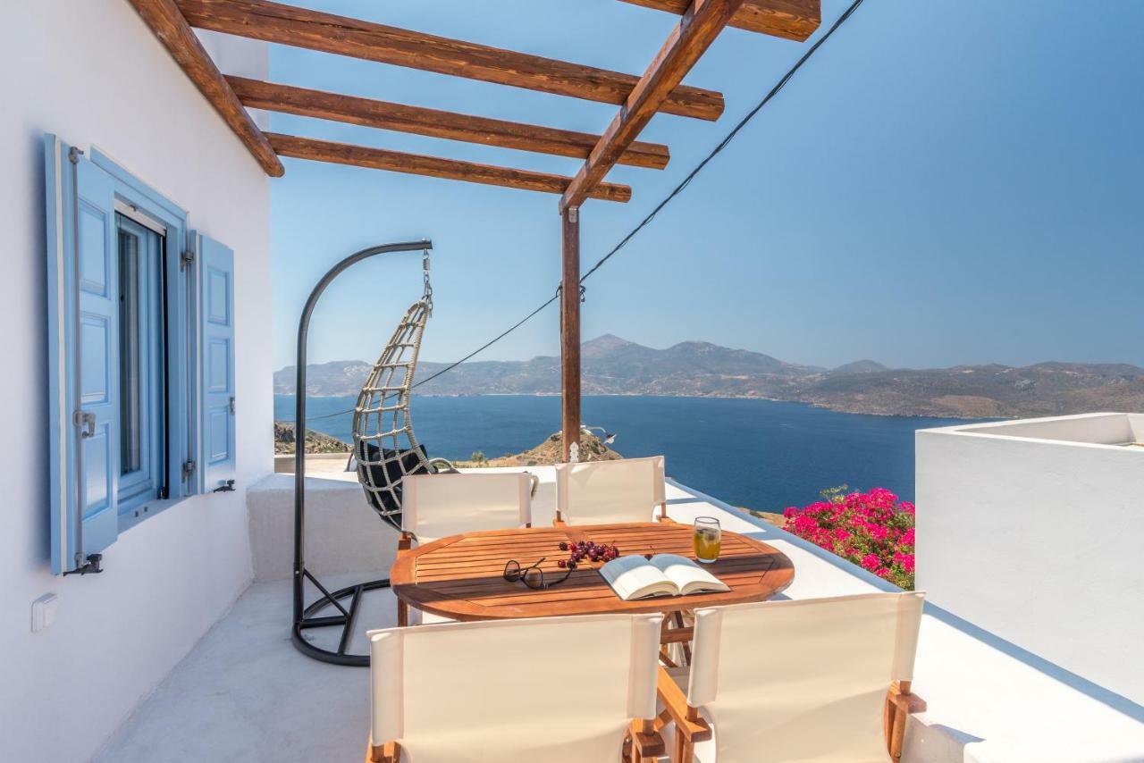 Plaka Suites Esterno foto