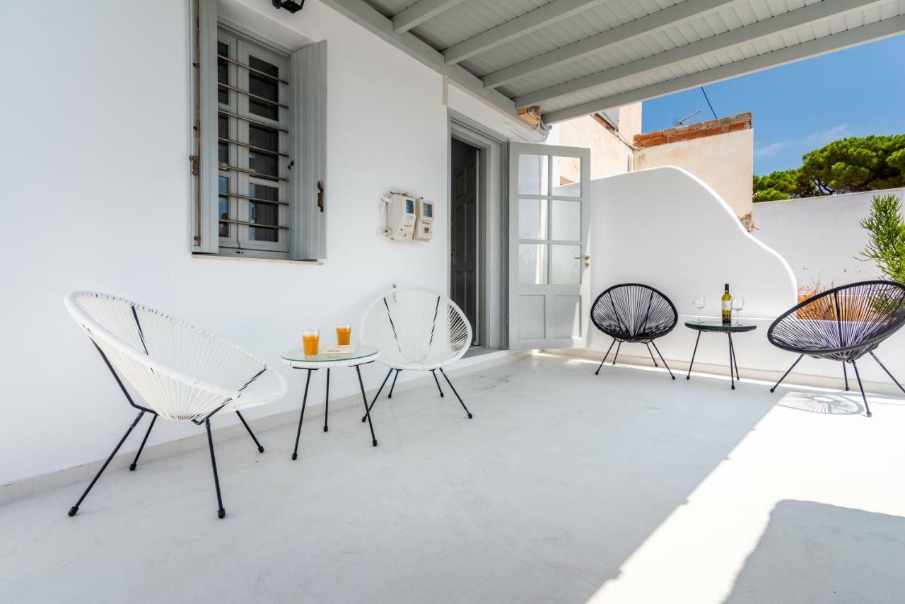 Plaka Suites Esterno foto